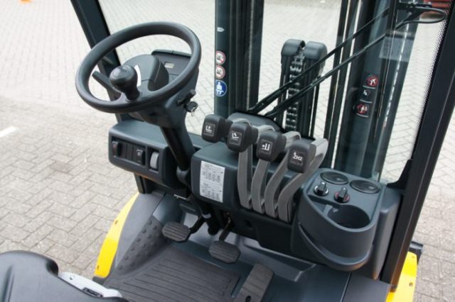 Forklift CONTROLS Diagram What are the 4 Levers on a forklift?