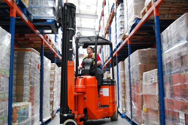 SWING Mast Forklift Pivot mast forklift - Swing reach forklifts