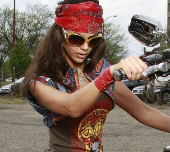 All 102+ Images how to wear a bandana for motorcycle riding Completed